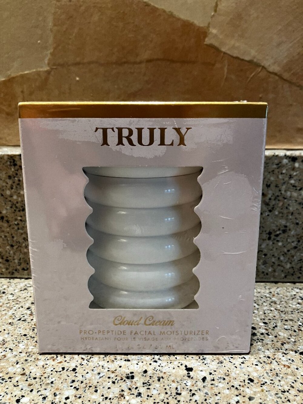 TRULY Lightweight Gel-Cream Cloud Cream Moisturizer! Sealed